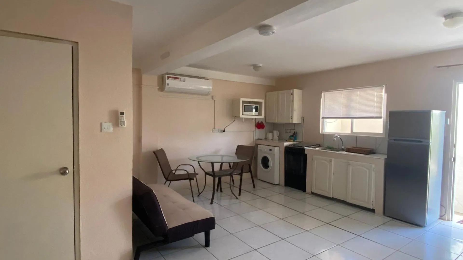 Green Flash Apartments Lance aux Epines 0*,
