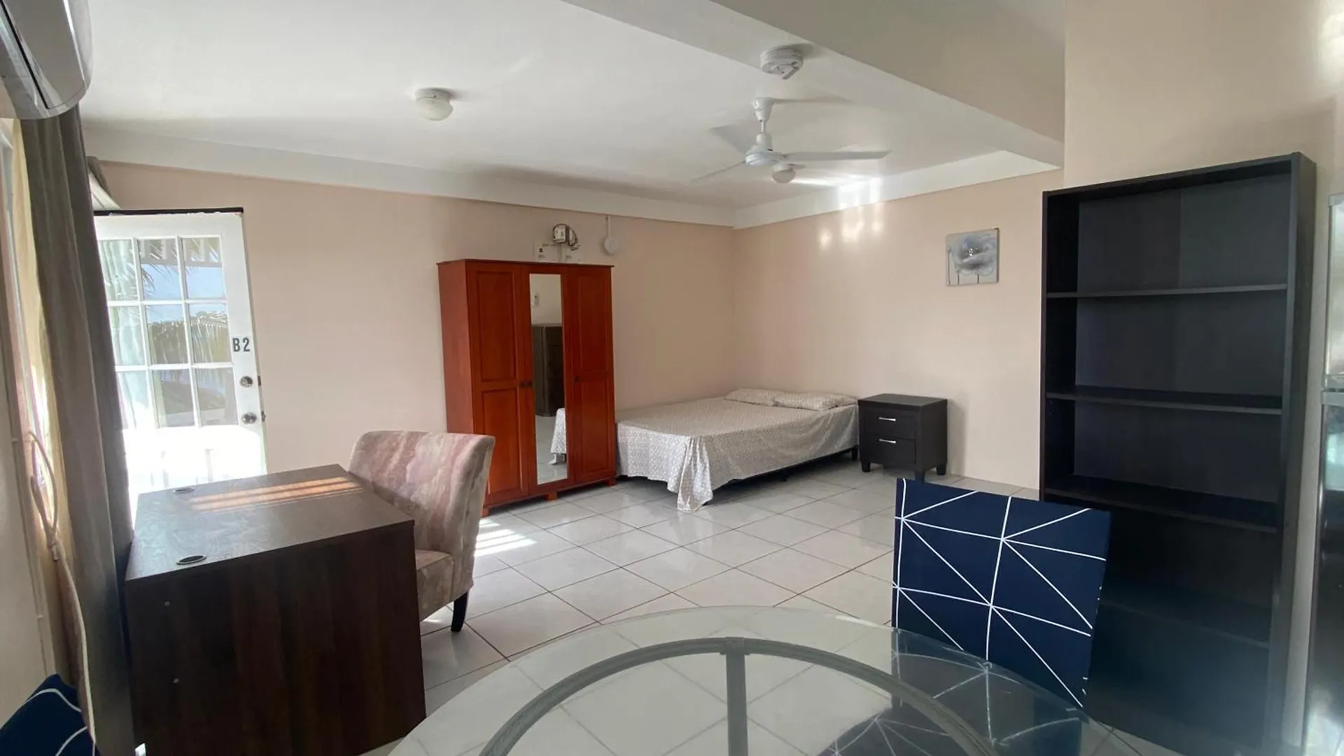 Green Flash Apartments Lance aux Épines