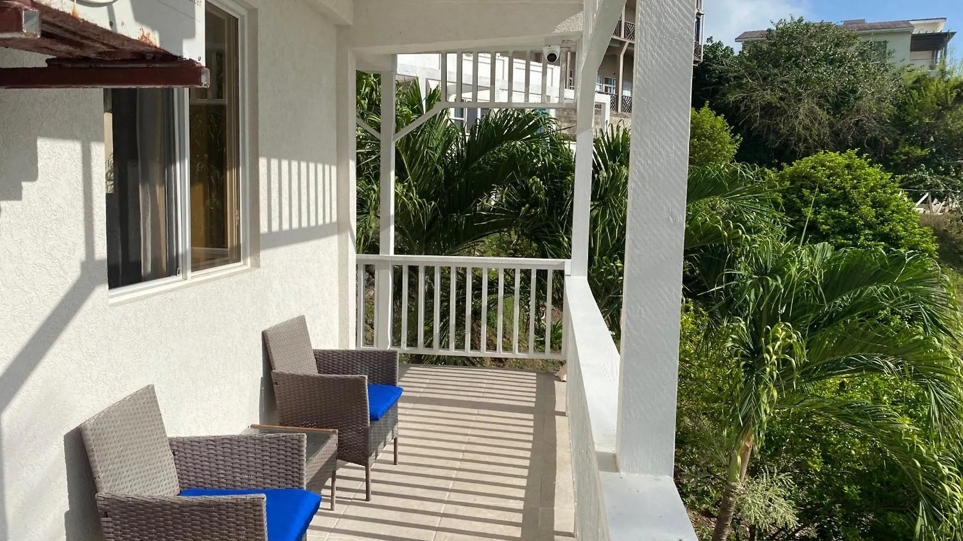 Green Flash Apartments Lance aux Épines Grenada