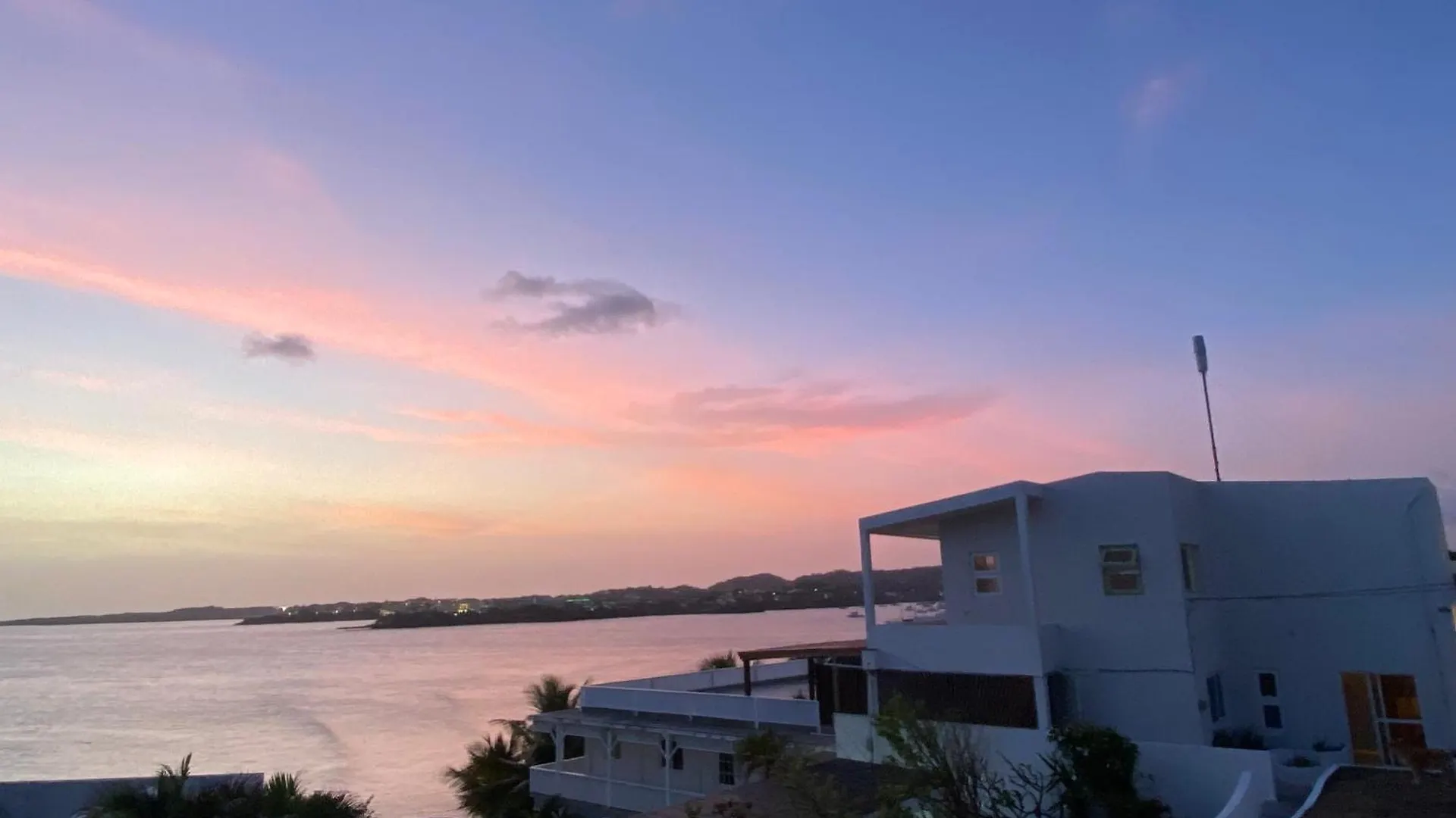 Green Flash Apartments Lance aux Épines