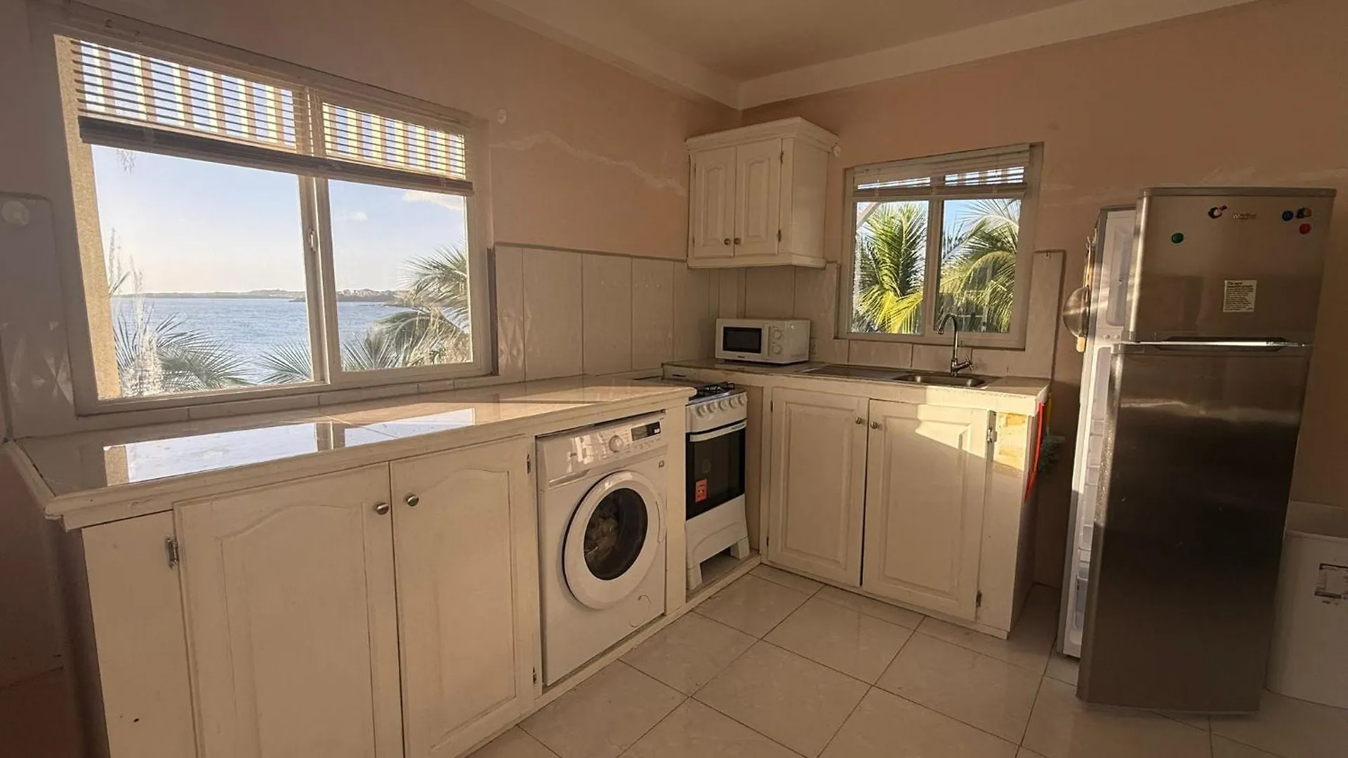 Green Flash Apartments Lance aux Épines