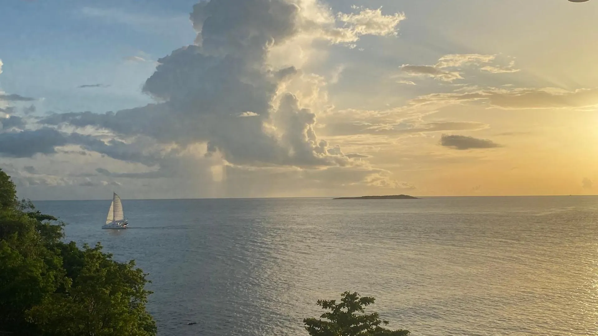 Green Flash Apartments Lance aux Épines